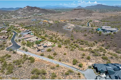 2398 W Espartero Way #8, Phoenix, AZ 85086 - Photo 2