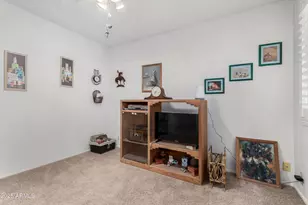 8101 N 107th Ave, Peoria, AZ 85345 - Photo 16