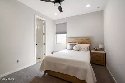 21627 N 59th Way, Phoenix, AZ 85054 - Photo 14