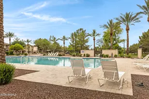 894 S Utilis Dr, Gilbert, AZ 85296 - Photo 38