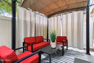 894 S Utilis Dr, Gilbert, AZ 85296 - Photo 30