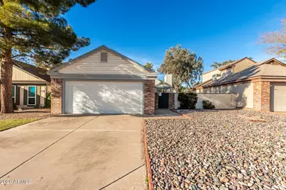 814 E Rockwell Drive, Chandler, AZ 85225 - Photo 1