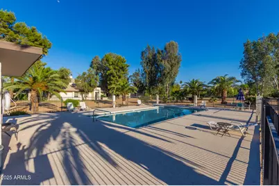 811 E Eugie Avenue, Phoenix, AZ 85022 - Photo 26