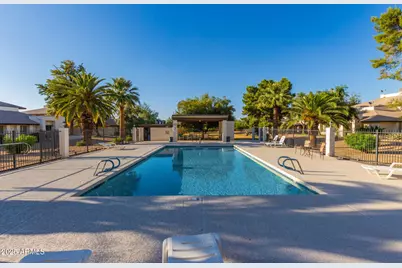 811 E Eugie Avenue, Phoenix, AZ 85022 - Photo 24