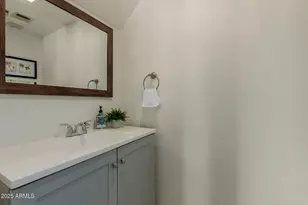 811 E Eugie Ave, Phoenix, AZ 85022 - Photo 12