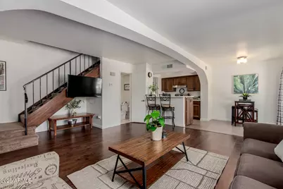 811 E Eugie Avenue, Phoenix, AZ 85022 - Photo 6