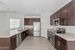 721 E Carol Ave, Phoenix, AZ 85020 - Photo 8