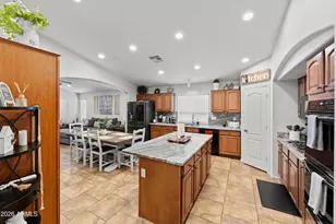 656 E Baker Dr, San Tan Valley, AZ 85140 - Photo 6