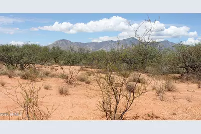 053H E Vista Del Cielo Circle #12, Hereford, AZ 85615 - Photo 4