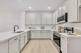 1029 S Cheshire Ln, Gilbert, AZ 85296 - Photo 2