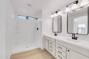 1029 S Cheshire Ln, Gilbert, AZ 85296 - Photo 18