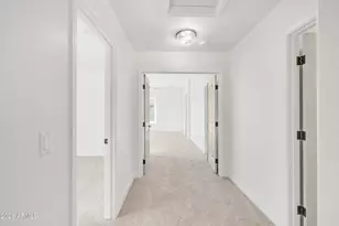 1029 S Cheshire Ln, Gilbert, AZ 85296 - Photo 16