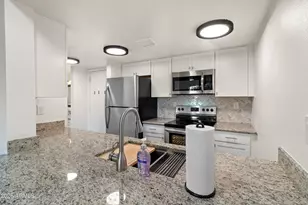 3033 E Devonshire Ave, Phoenix, AZ 85016 - Photo 4