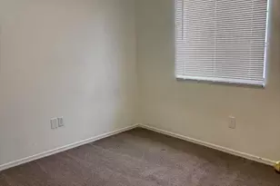 21817 N 40th Pl, Phoenix, AZ 85050 - Photo 10