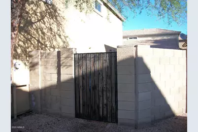 21817 N 40th Place, Phoenix, AZ 85050 - Photo 2