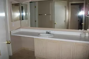 21817 N 40th Pl, Phoenix, AZ 85050 - Photo 4