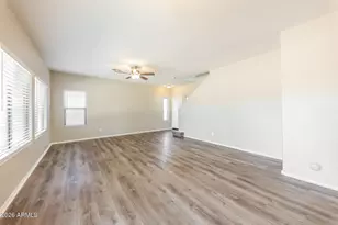 6716 S 36th Ln, Phoenix, AZ 85041 - Photo 4