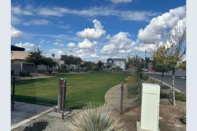 1903 W 21st Avenue, Apache Junction, AZ 85120 - Photo 6