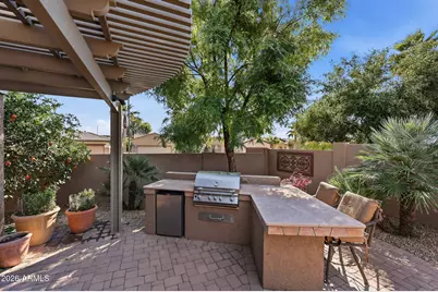 16305 W Bridal Veil Lane, Surprise, AZ 85387 - Photo 28