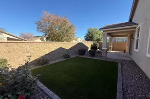 8716 E Navarro Ave, Mesa, AZ 85209 - Photo 22