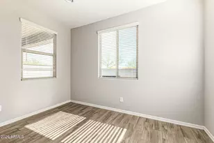 10885 N 187th Dr, Surprise, AZ 85388 - Photo 12