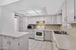 1708 W Sunnyslope Ln, Phoenix, AZ 85021 - Photo 4