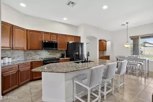 9782 W Buckhorn Trail, Peoria, AZ 85383 - Photo 12