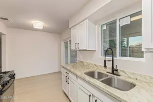 4634 W Weldon Ave, Phoenix, AZ 85031 - Photo 10