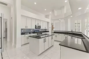 10417 N 180th Dr, Waddell, AZ 85355 - Photo 16