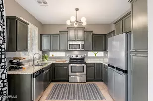 414 E Redwood Ln, Phoenix, AZ 85048 - Photo 8