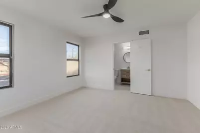 8938 W Echo Lane, Peoria, AZ 85345 - Photo 16