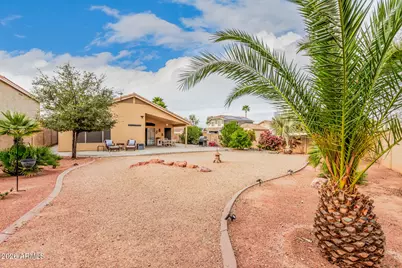 18221 N Skyhawk Drive, Surprise, AZ 85374 - Photo 2