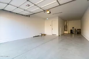 3511 E Crest Ln, Phoenix, AZ 85050 - Photo 32