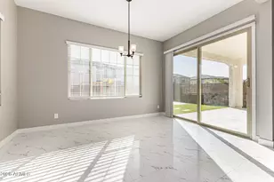 3511 E Crest Ln, Phoenix, AZ 85050 - Photo 20