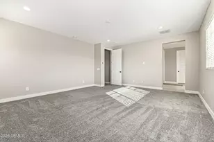 3511 E Crest Ln, Phoenix, AZ 85050 - Photo 12