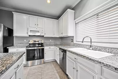 10923 W Elm Street, Phoenix, AZ 85037 - Photo 8