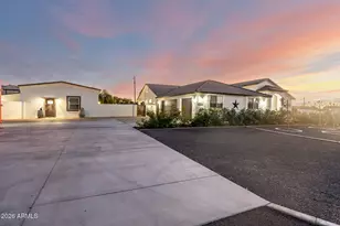 2863 E Cedar Waxwing Dr, Gilbert, AZ 85298 - Photo 2