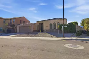 18233 W Estes Way, Goodyear, AZ 85338 - Photo 4