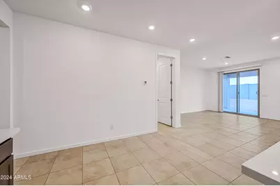 25146 W Bowker Street, Buckeye, AZ 85326 - Photo 10