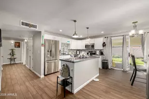 1620 N 55th Dr, Phoenix, AZ 85035 - Photo 10