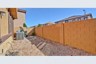8169 W Groom Creek Road, Phoenix, AZ 85043 - Photo 14
