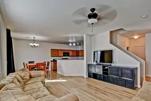 8169 W Groom Creek Rd, Phoenix, AZ 85043 - Photo 6