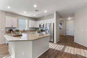 7531 W Rock Springs Dr, Peoria, AZ 85383 - Photo 2