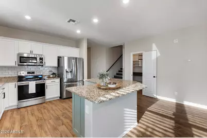 7531 W Rock Springs Drive, Peoria, AZ 85383 - Photo 4