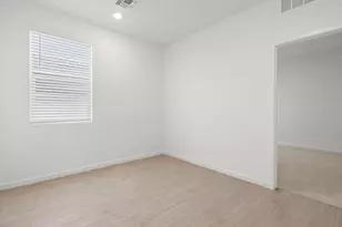 7577 E Cozy Cottage Ln, San Tan Valley, AZ 85143 - Photo 14