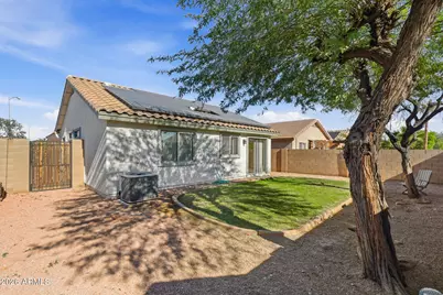 16675 W Paradise Lane, Surprise, AZ 85388 - Photo 6