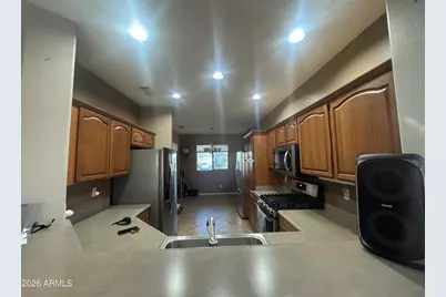 17082 W Northampton Road, Surprise, AZ 85374 - Photo 4