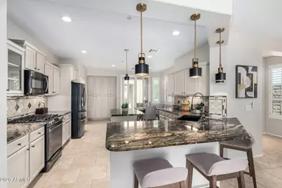 12337 W Maya Way, Peoria, AZ 85383 - Photo 10