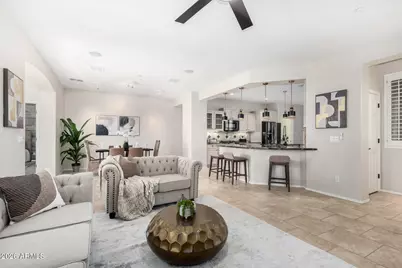 12337 W Maya Way, Peoria, AZ 85383 - Photo 8