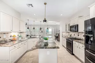 12337 W Maya Way, Peoria, AZ 85383 - Photo 14